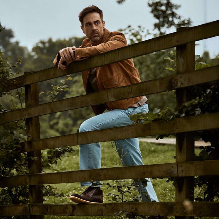 Veldtschoen construction for country boots