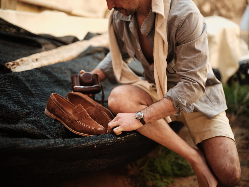 How to clean suede shoes