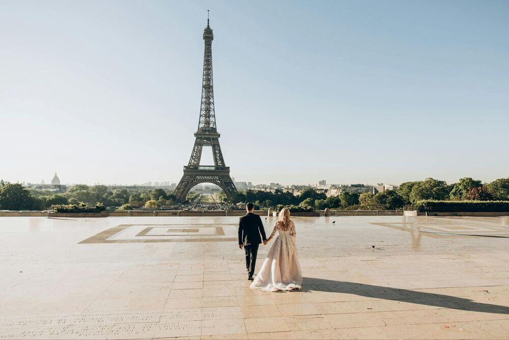 What wedding shoes to wear for an abroad wedding