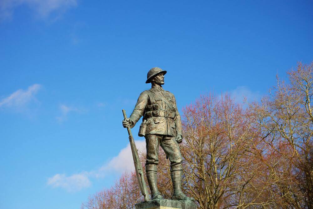 Statue of a World War One soldier