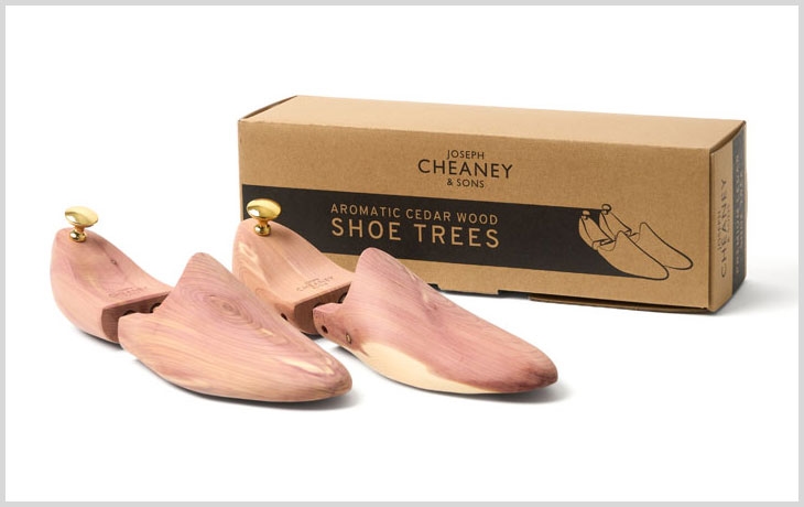GIFT IDEAS - SHOE TREES